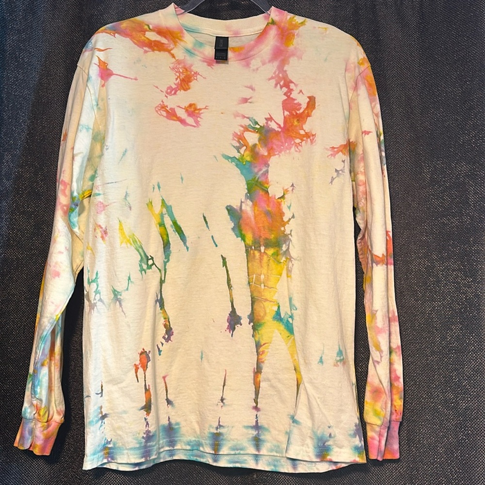 NEW! Medium Long Sleeve Tie Dye Tee